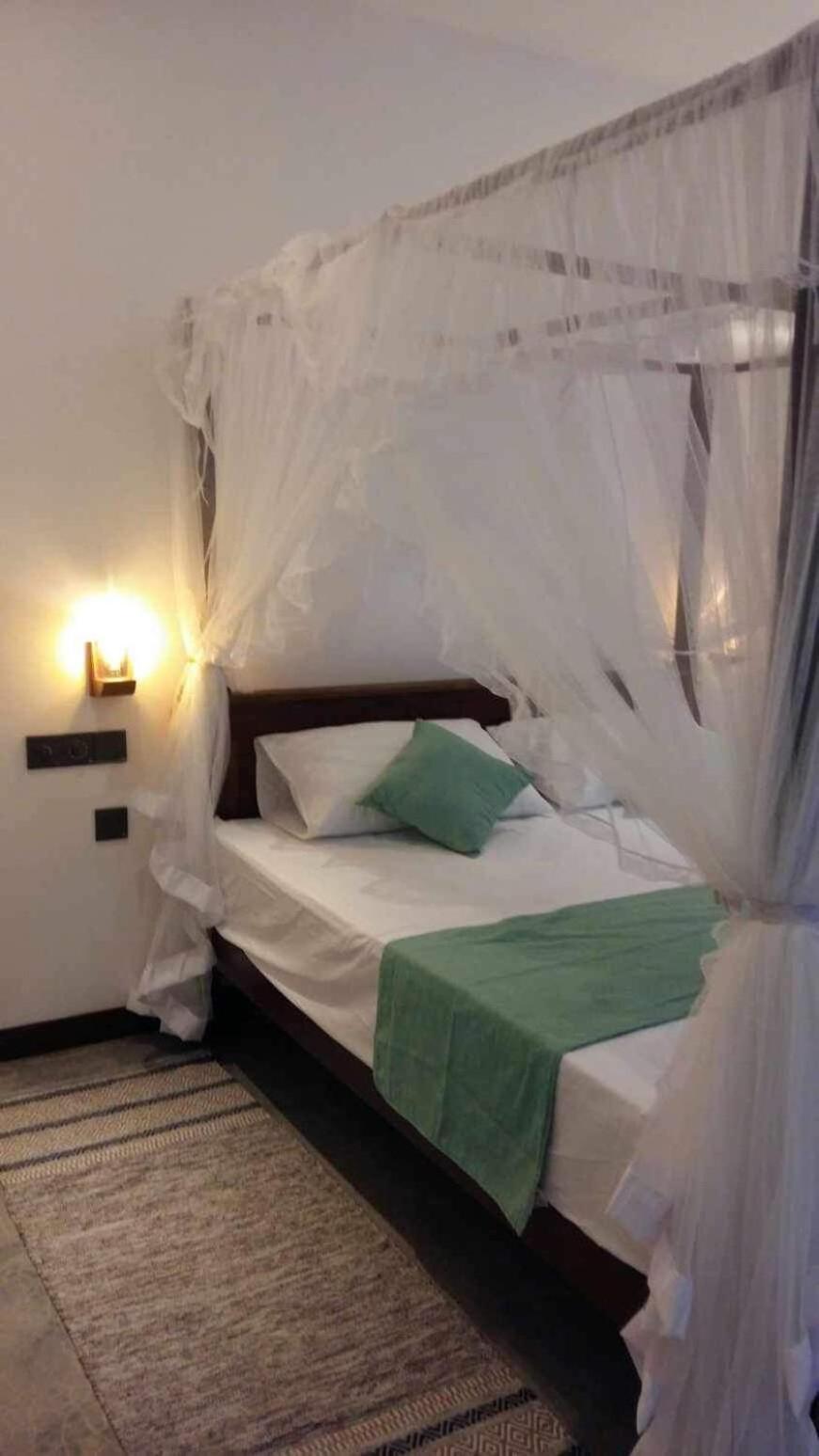 Hotel New Ocean Breeze Madiha Matara Zewnętrze zdjęcie